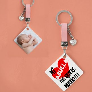 llavero personalizado "Mi abuela me quiere mucho"