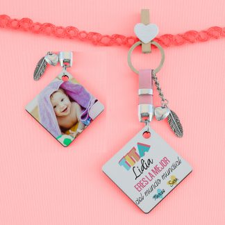 Llavero "Tita eres la mejor del mundo mundial"
